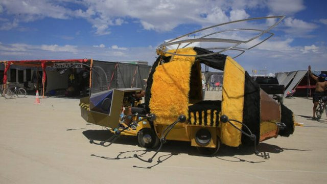 Постапокалиптический транспорт на фестивале Burning Man