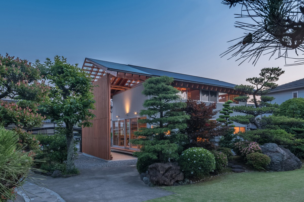 Уютный семейный дом с Тори-мичи в Японии