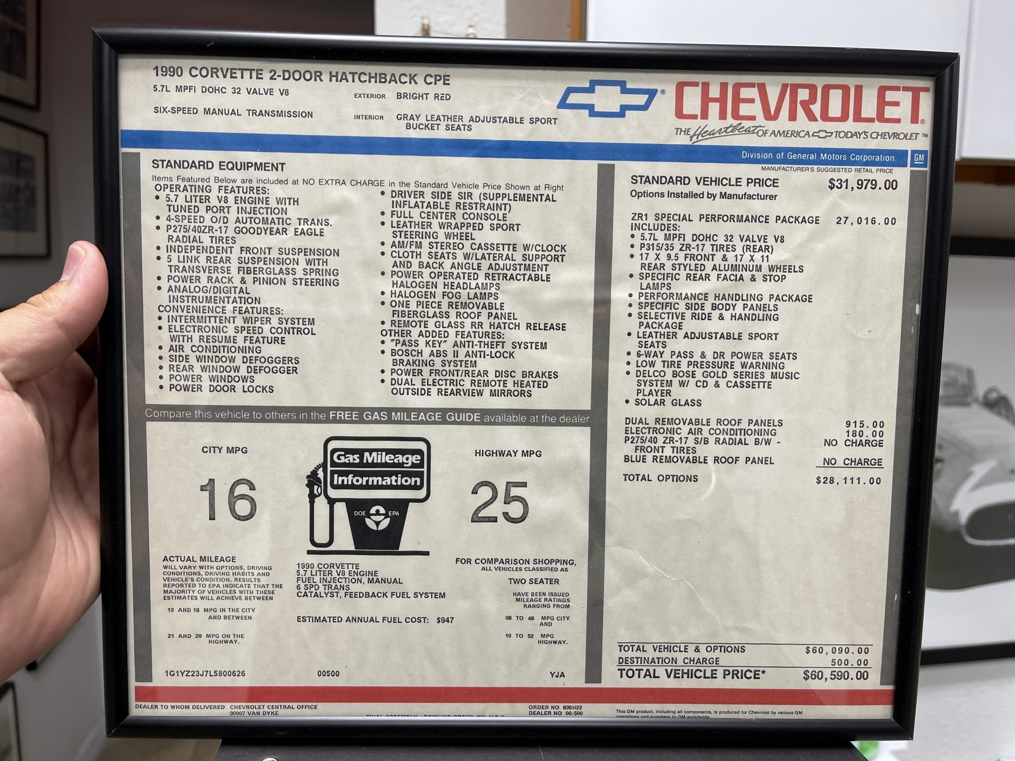 Chevrolet Corvette ZR-1 1990 года в идеальном состоянии