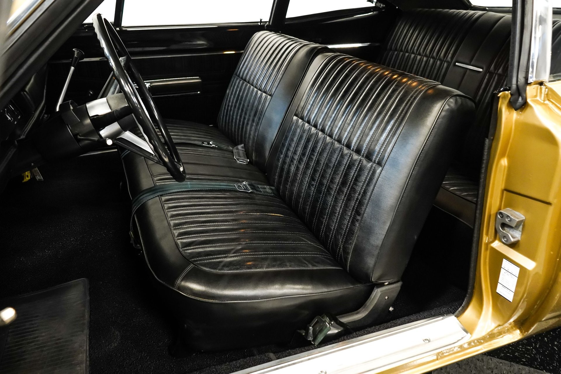 Забытый 53-летний маслкар Dodge Coronet Super Bee 
