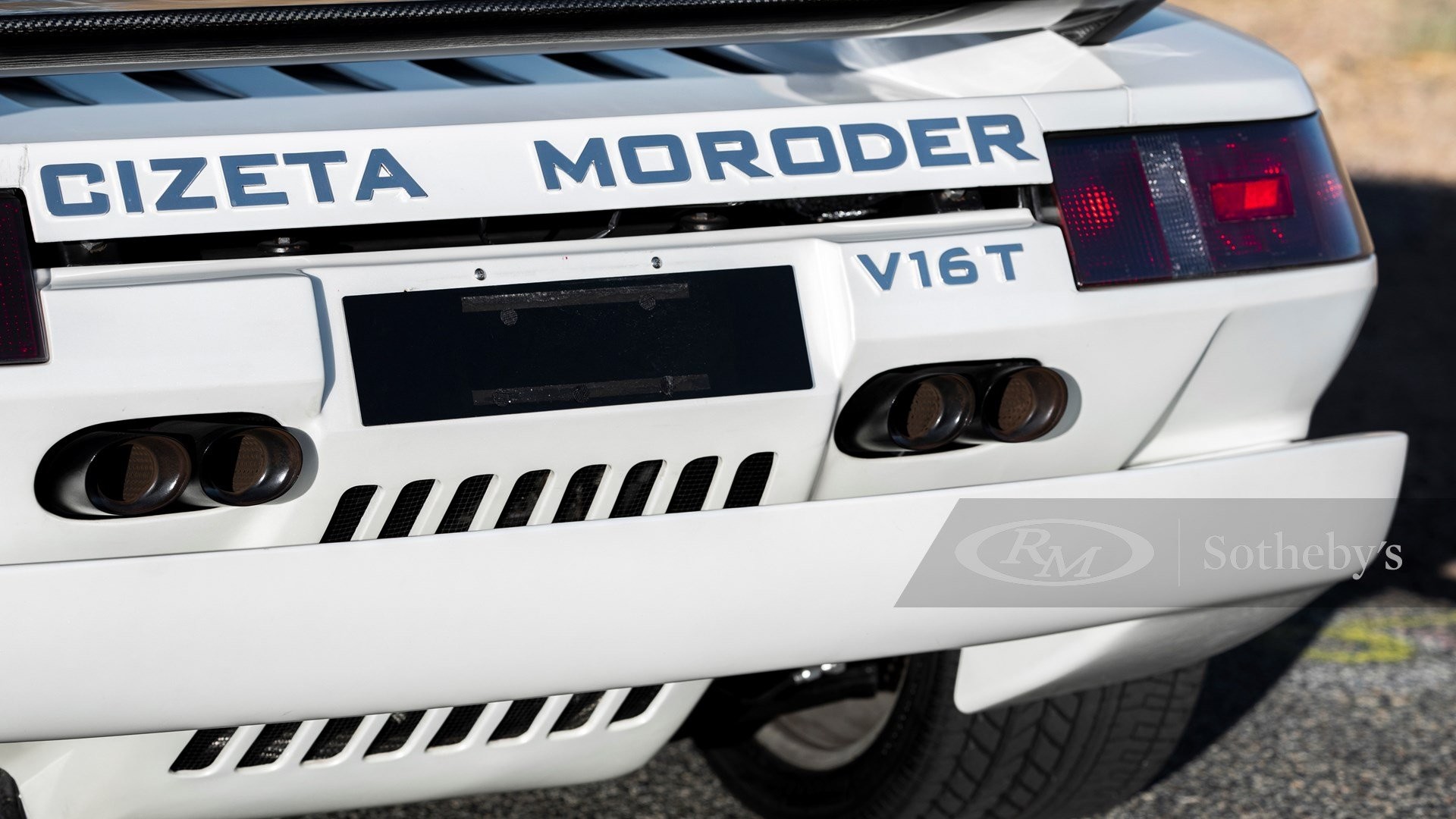 Первый экземпляр экзотического суперкара Cizeta-Moroder V16T