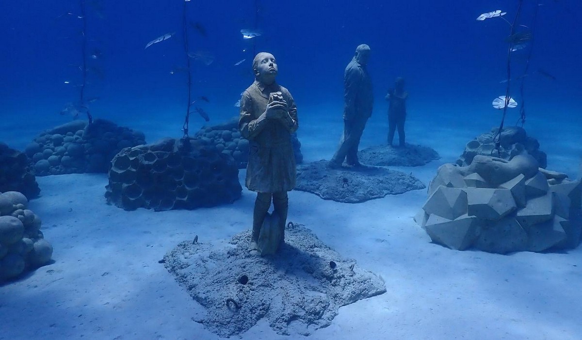 Музей подводной скульптуры открылся на Кипре