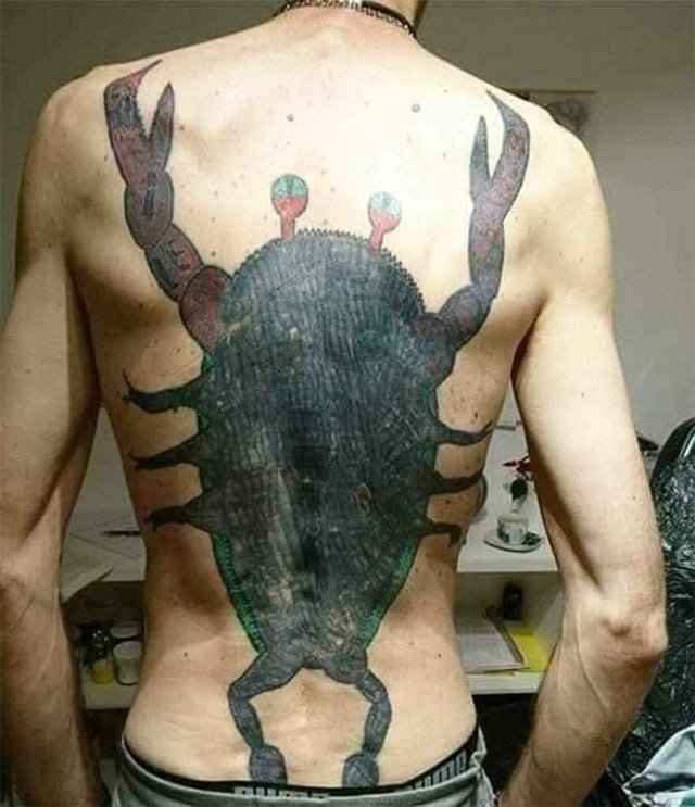 Они сделали татуировку, но горько пожалели об этом