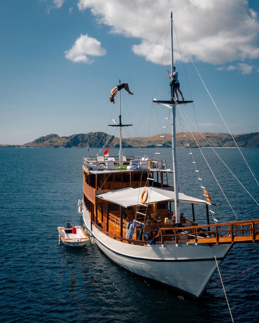 Путешествия и приключения на снимках Джонни Мелона Путешествия и приключения на снимках Джонни Мелона Путешествия