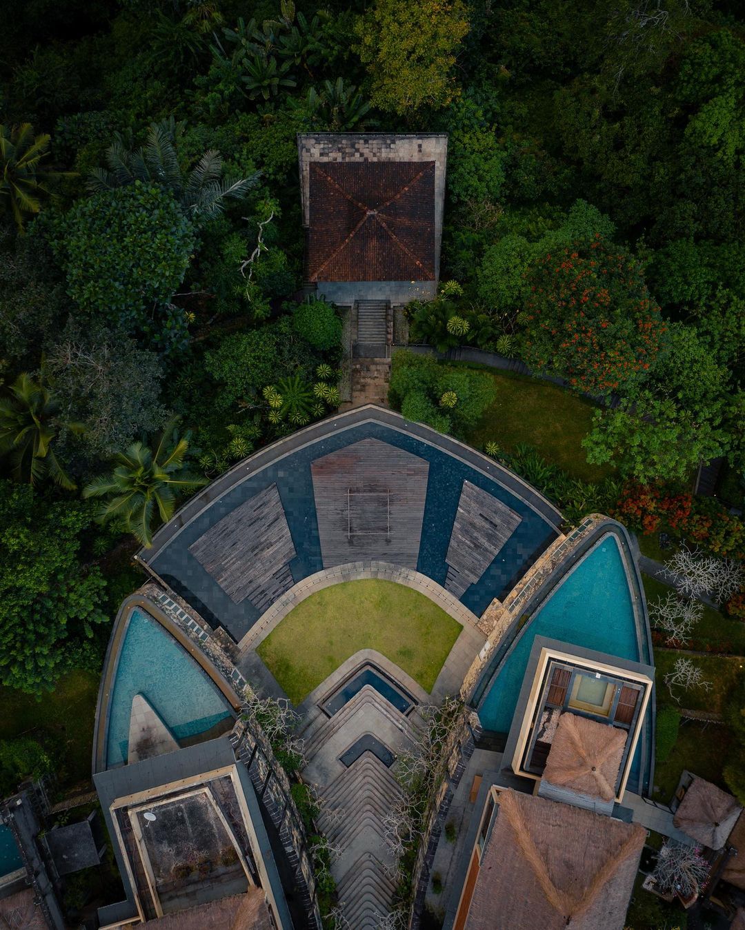 Путешествия и приключения на снимках Джонни Мелона Путешествия и приключения на снимках Джонни Мелона Путешествия