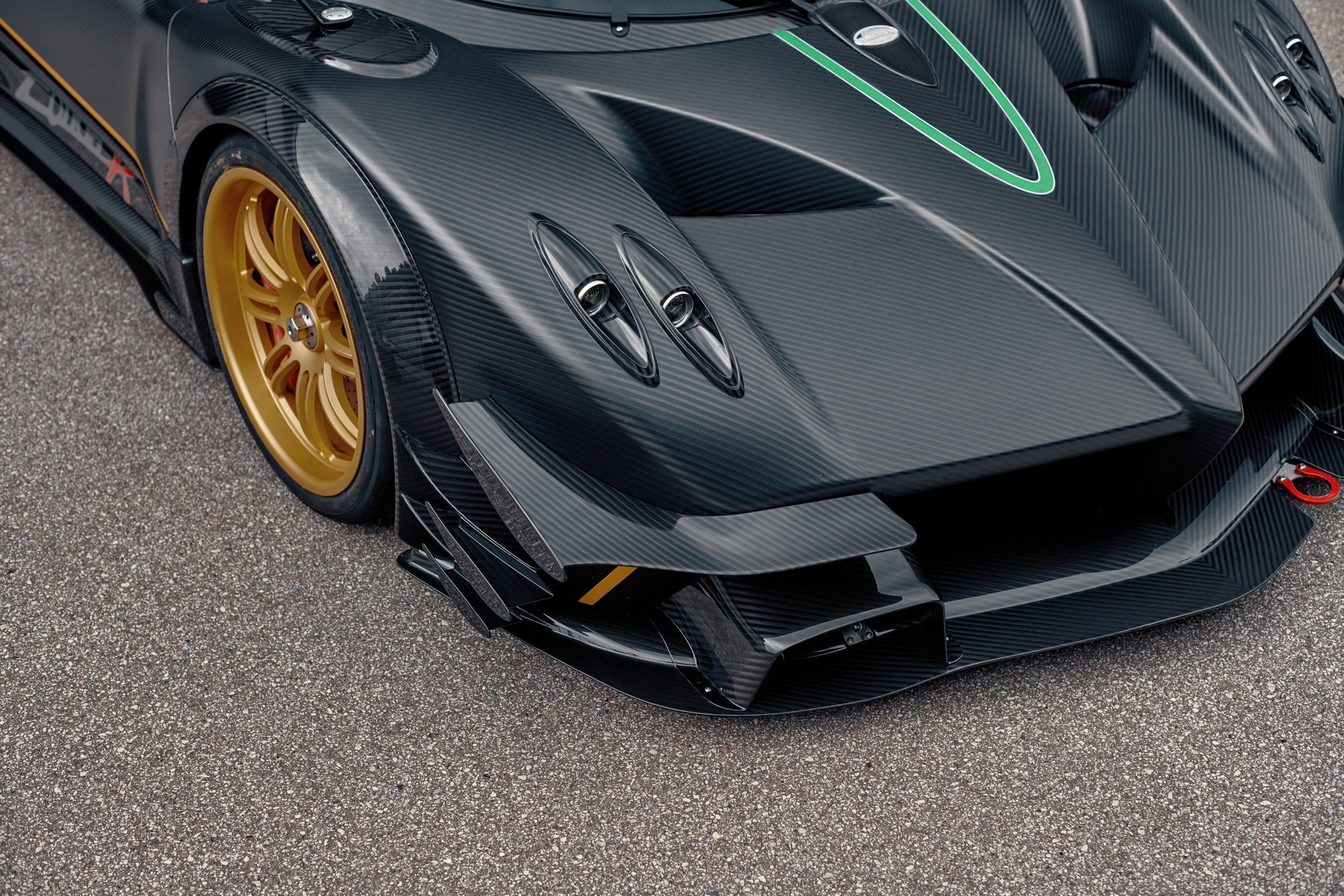 Редкий Pagani Zonda R Evolution выставлен на продажу