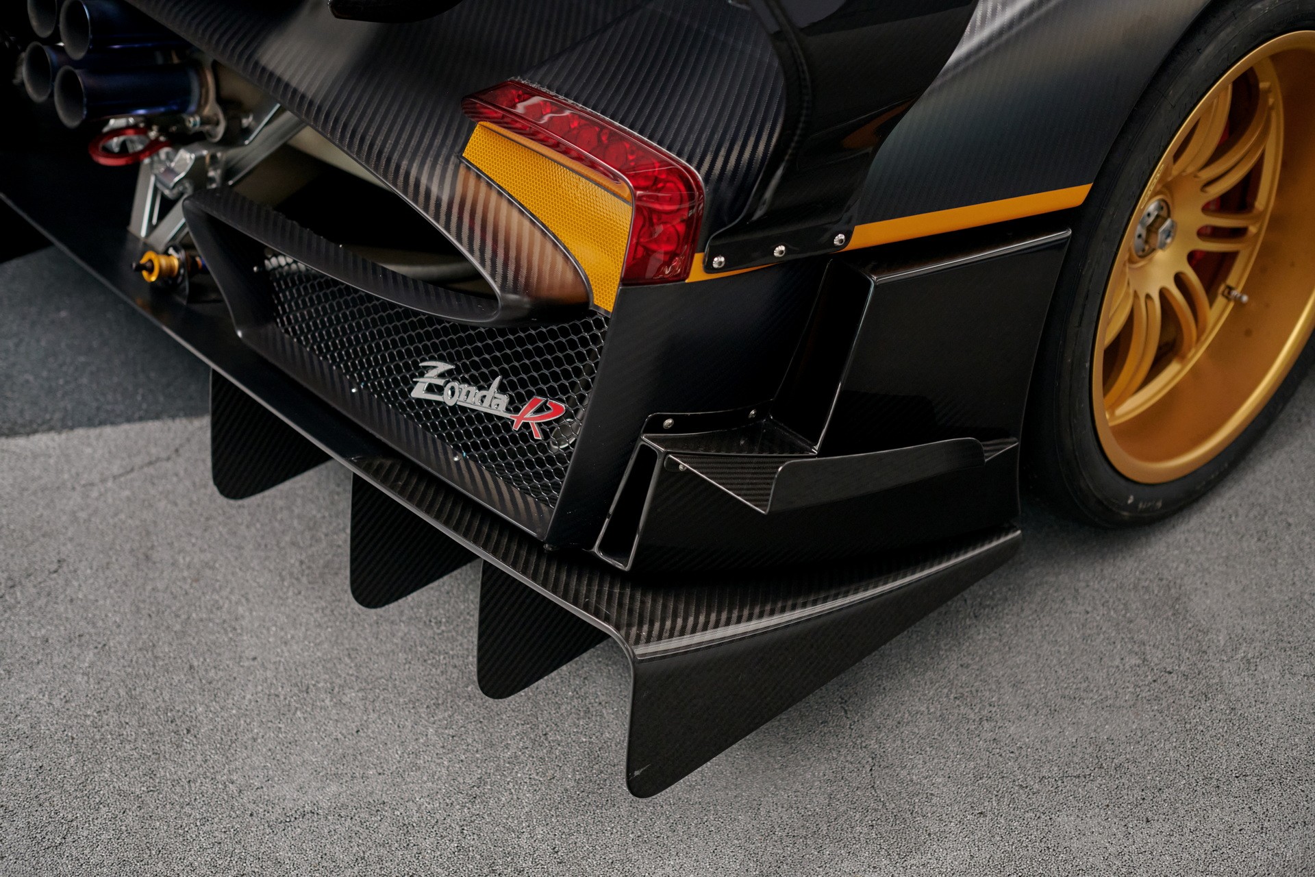 Редкий Pagani Zonda R Evolution выставлен на продажу