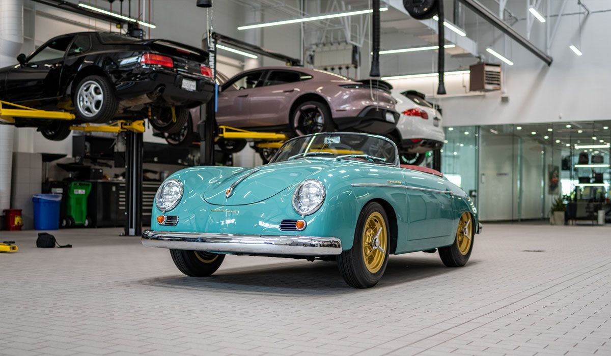 Отреставрированный Galpinized Porsche 356 Speedster 1955 года