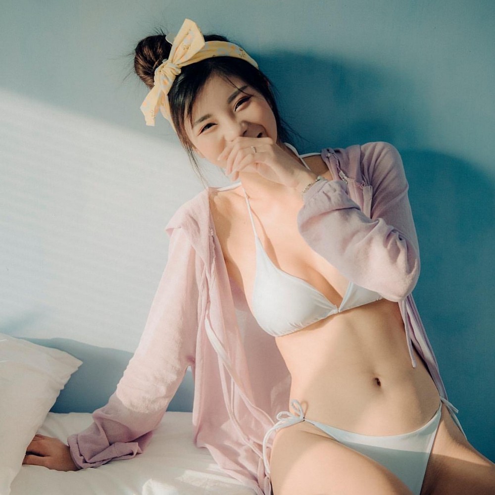 Красивые и сексуальные азиатские девушки