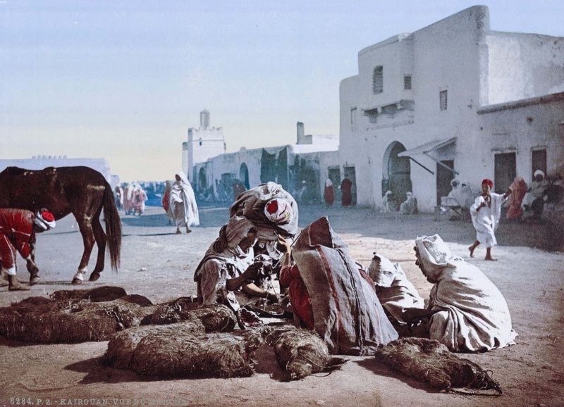 Тунис конца 19-го века на старинных цветных открытках