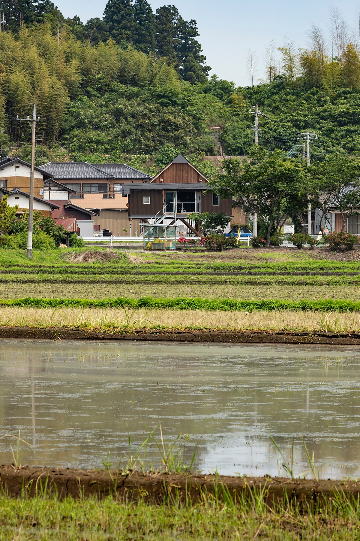 Загородный дом на сваях в Японии