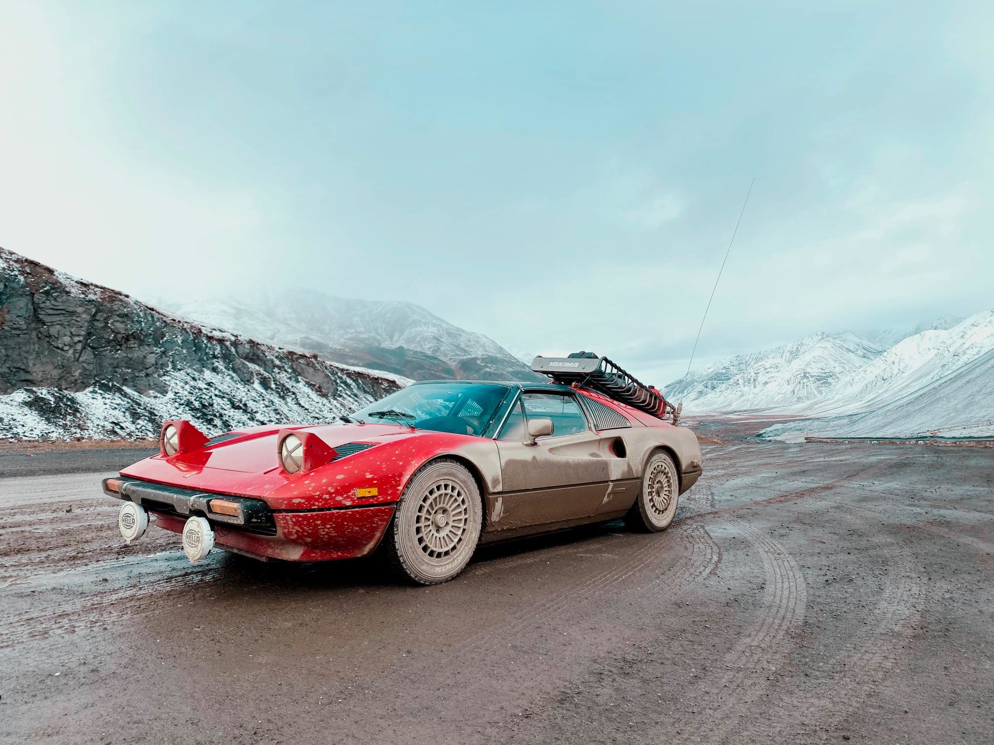 Американец приспособил Ferrari 308 GTB для путешествий