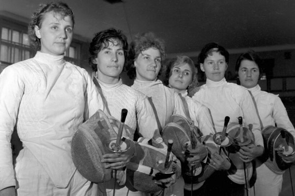 Архивные снимки женских спортивных команд СССР