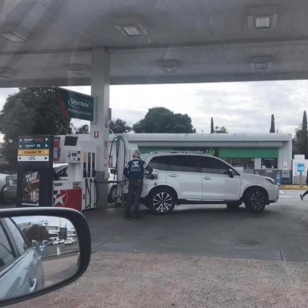 Забавные снимки про водителей, от которых лучше держаться подальше