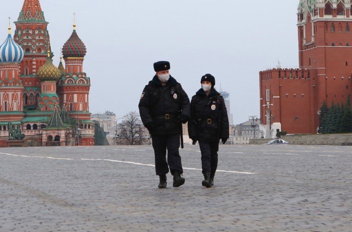Почему в России переименовали милицию в полицию?