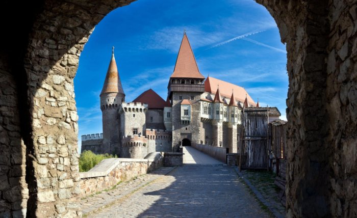 Пять средневековых замков, которые прекрасно сохранились