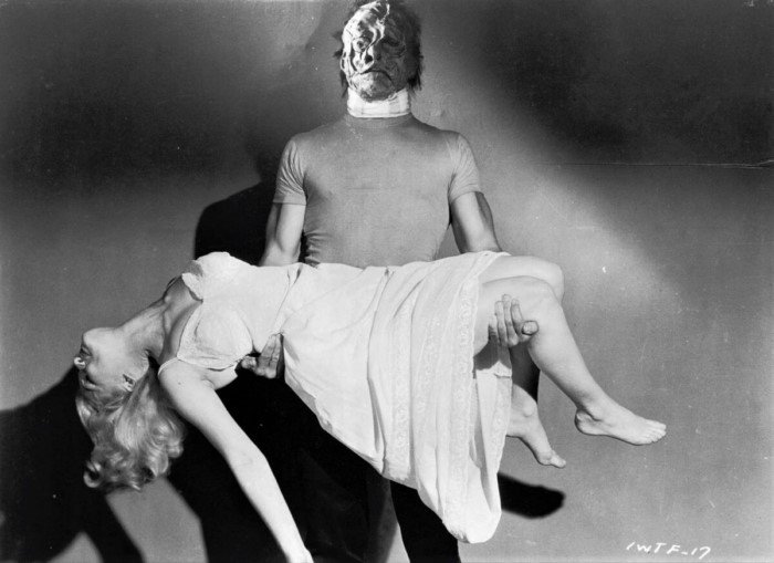 Монстр и девушка: главная тема фильмов ужасов середины 20 века