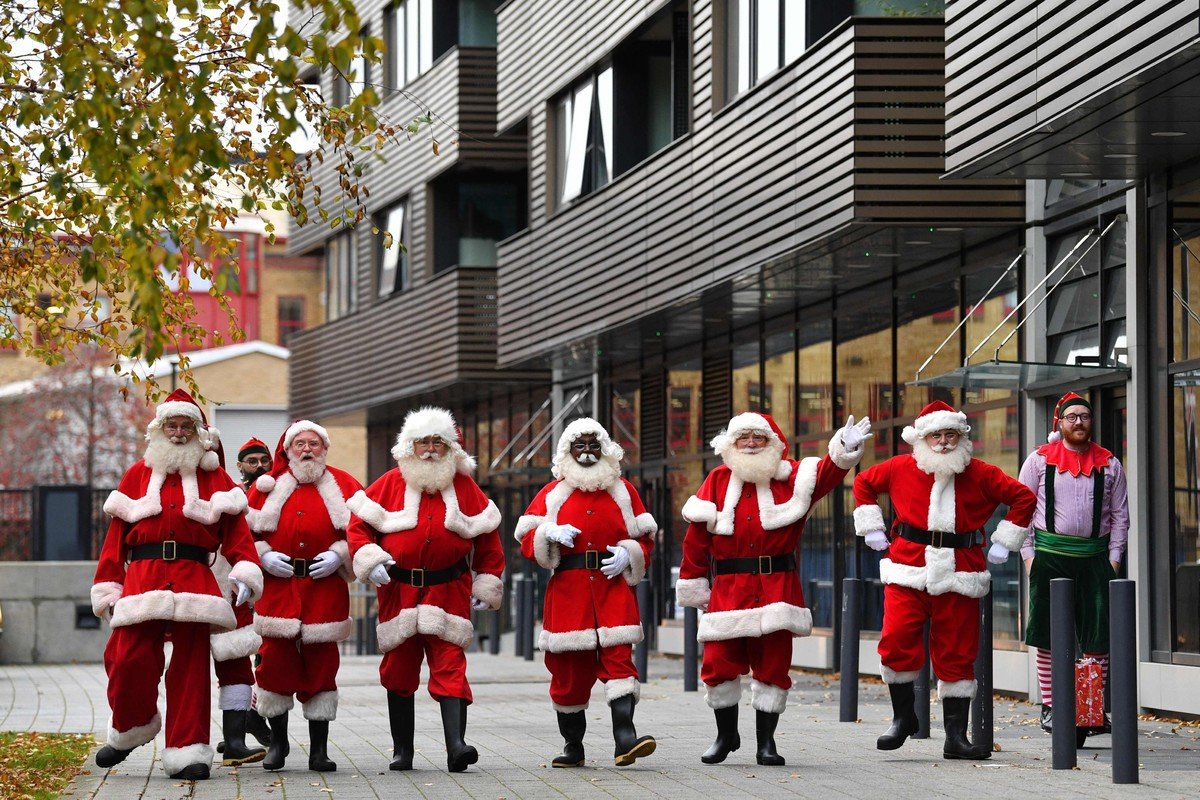 Школа для Санта-Клаусов в Лондоне