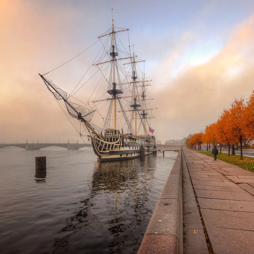 Санкт-Петербург и его окрестности на фотографиях Эдуарда Гордеева