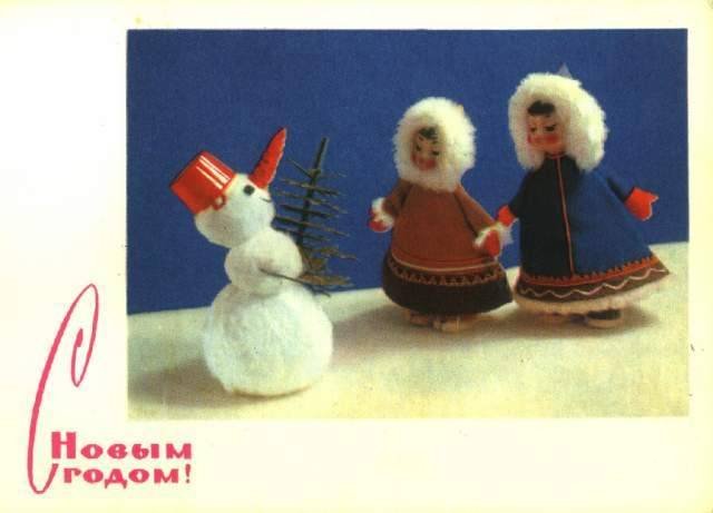 Новогодние снеговики на открытках создают праздничное настроение Разное