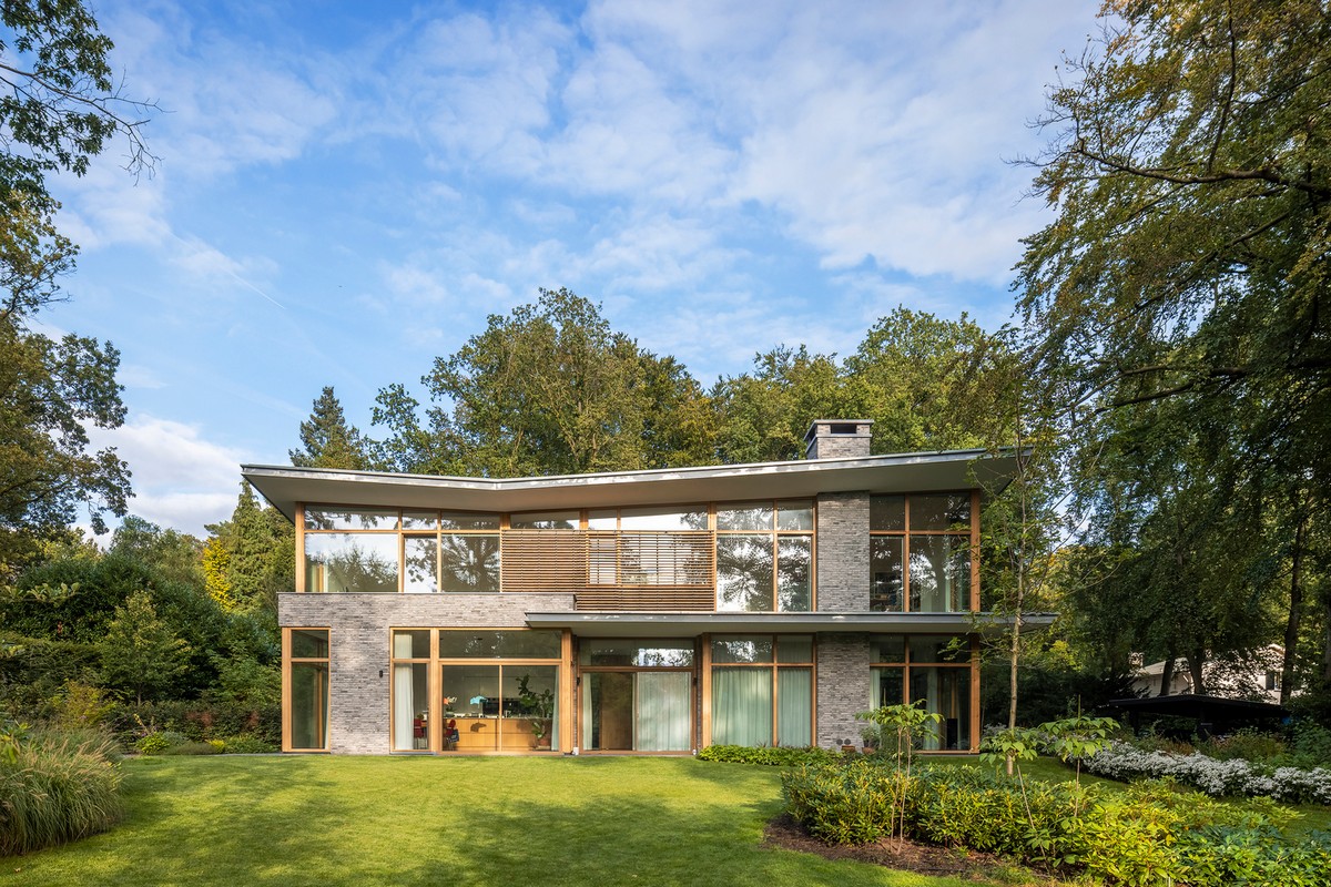 Скрытый дом с изысканным дизайном в Нидерландах