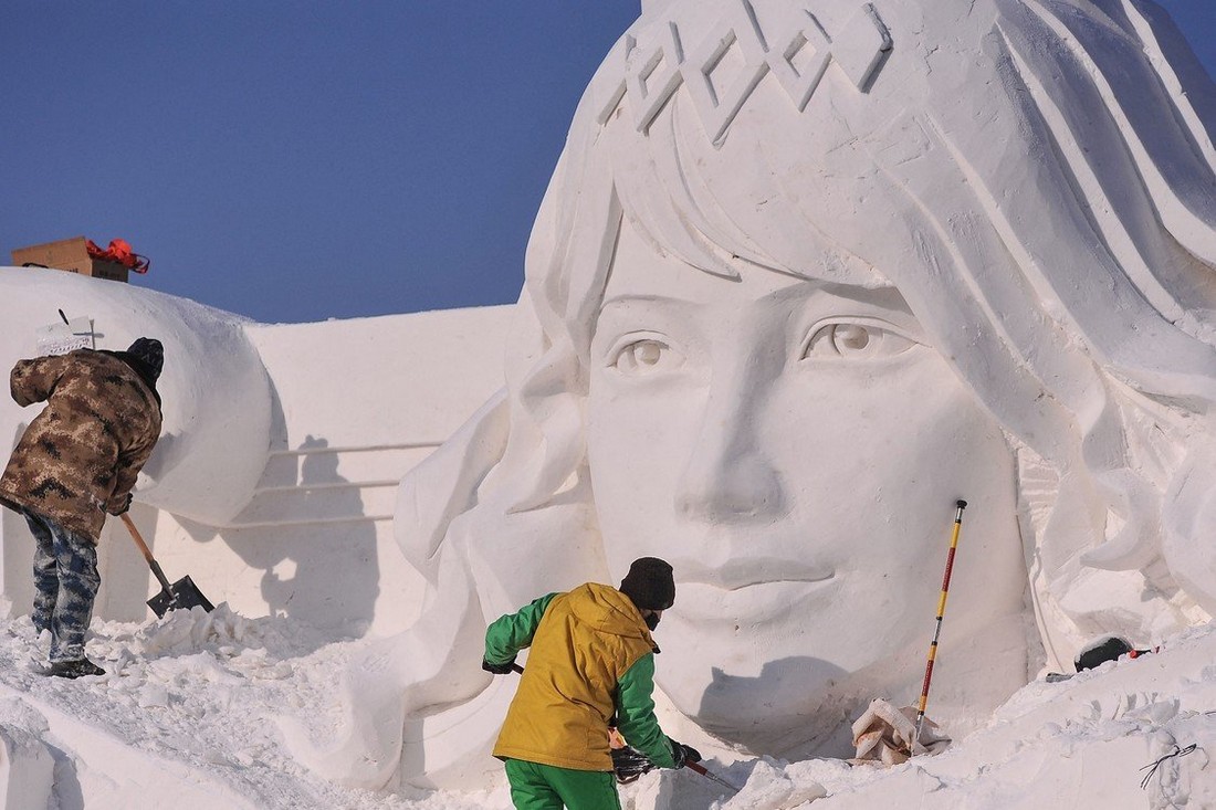 Ежегодный Харбинский международный фестиваль снежных и ледяных скульптур