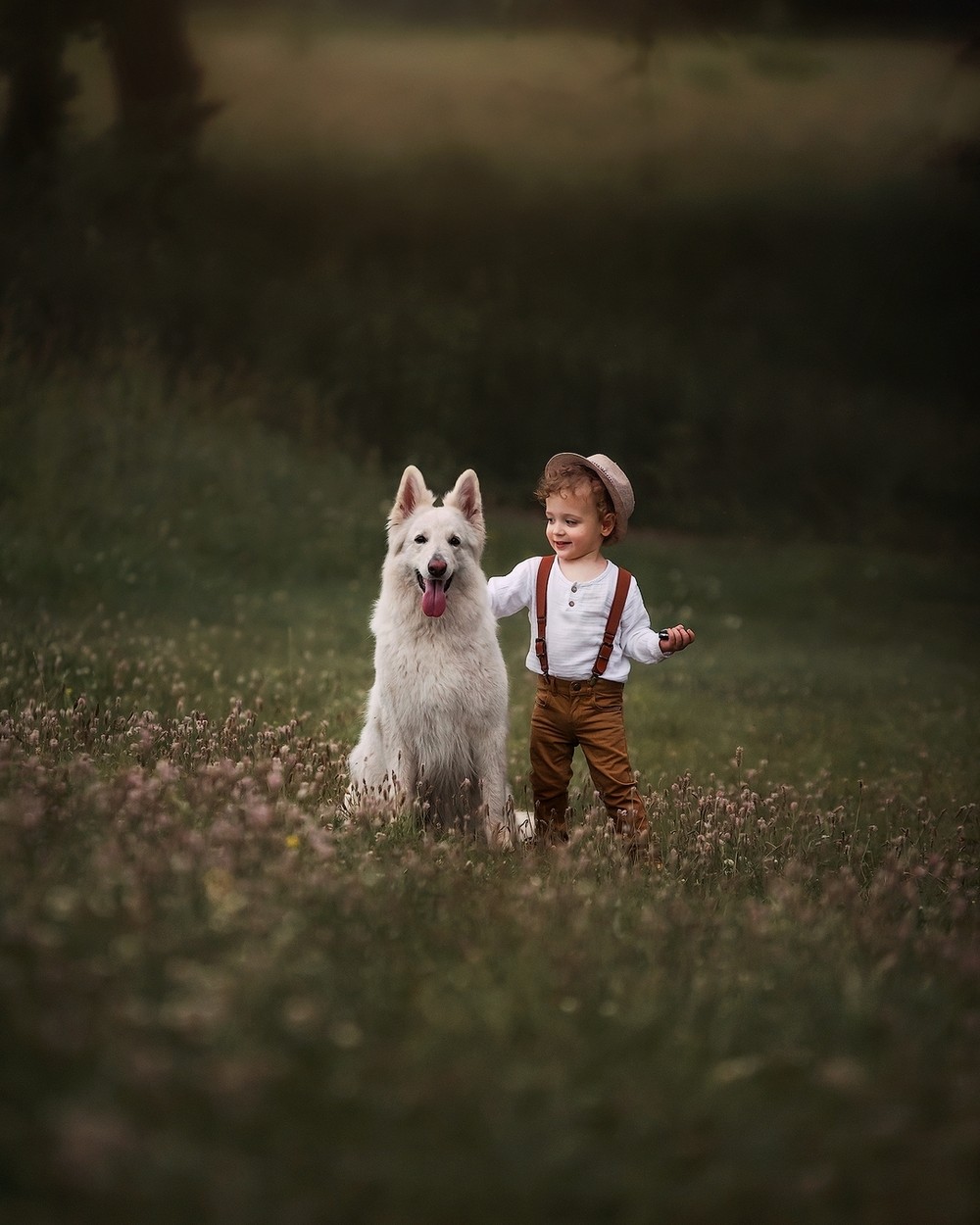 Трогательные снимки детей с собаками
