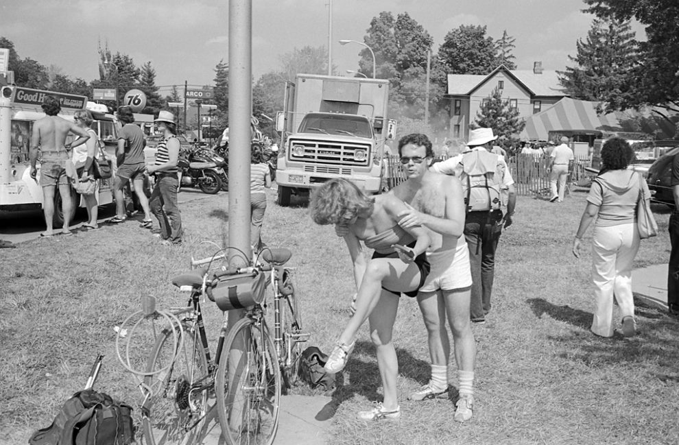 Черно-белые снимки повседневной жизни в Мичигане в 1970-х и 80-х годах