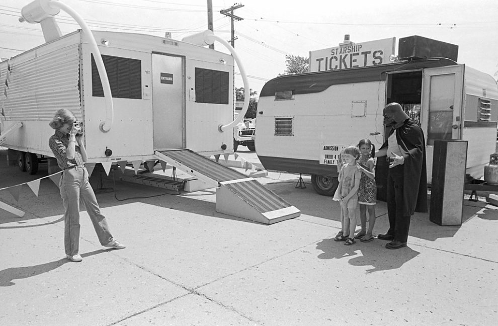 Черно-белые снимки повседневной жизни в Мичигане в 1970-х и 80-х годах