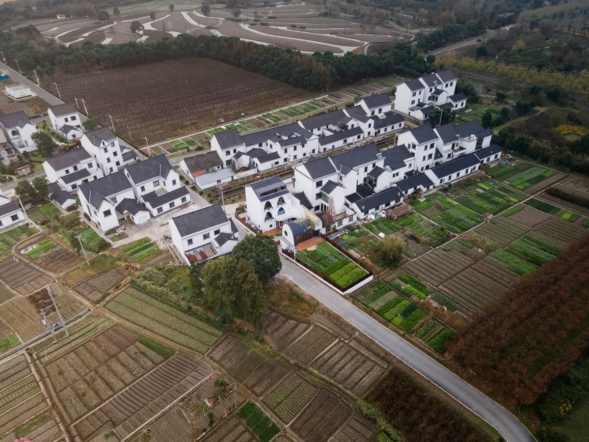Преобразование традиционного сельского дома в отель в Китае