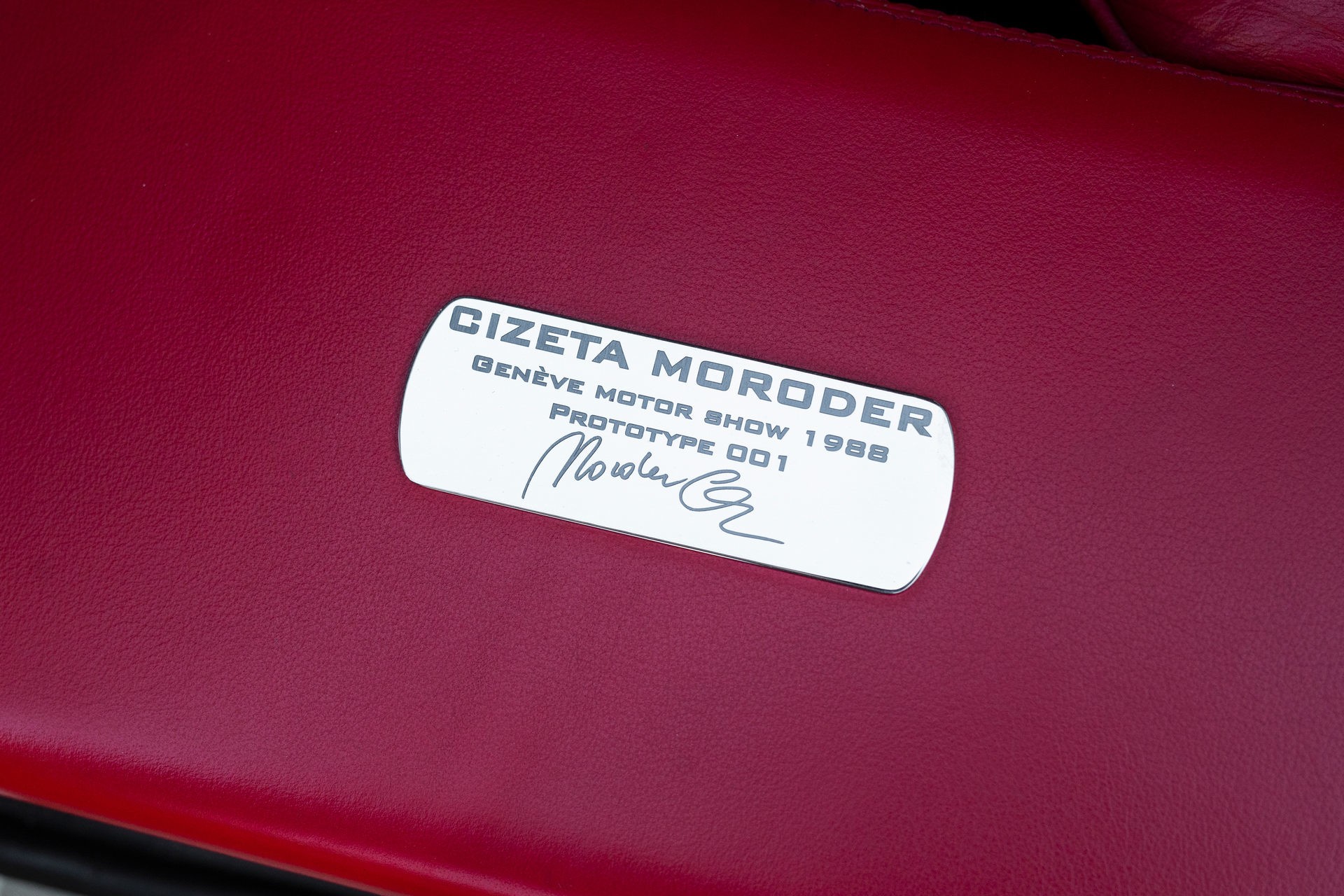 Cizeta-Moroder V16T — итальянский 16-цилиндровый суперкар