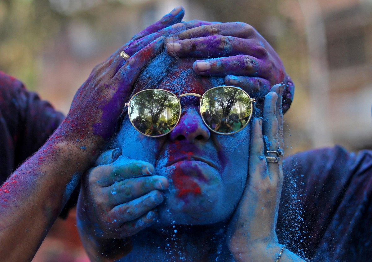 Яркий ежегодный фестиваль Холи в Индии
