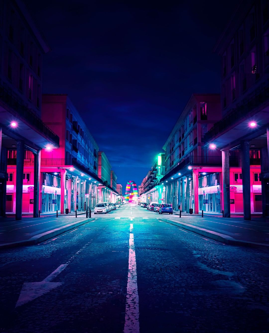 Красивые ночные улицы на снимках Акселя Коржона