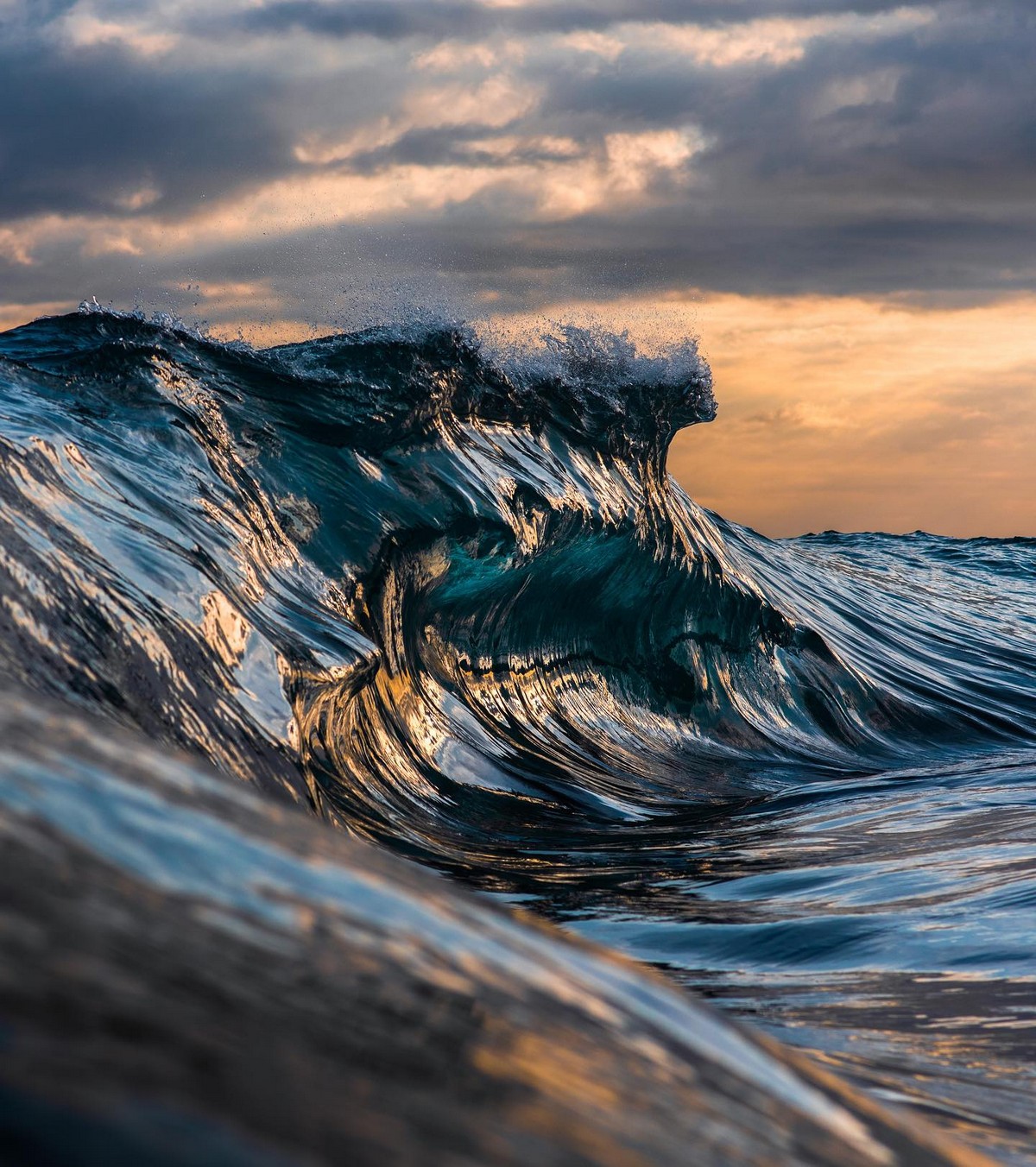 Морская стихия на снимках Беннетта Ломбардо