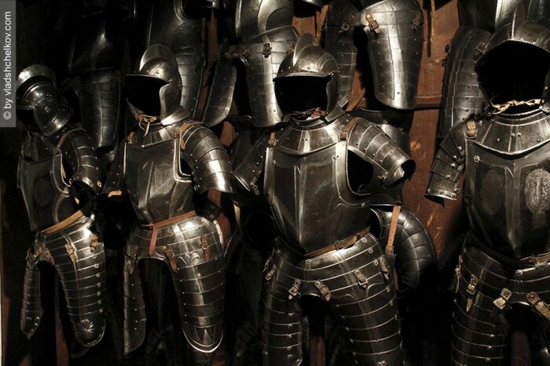 Откровенные мифы и заблуждения о рыцарских доспехах