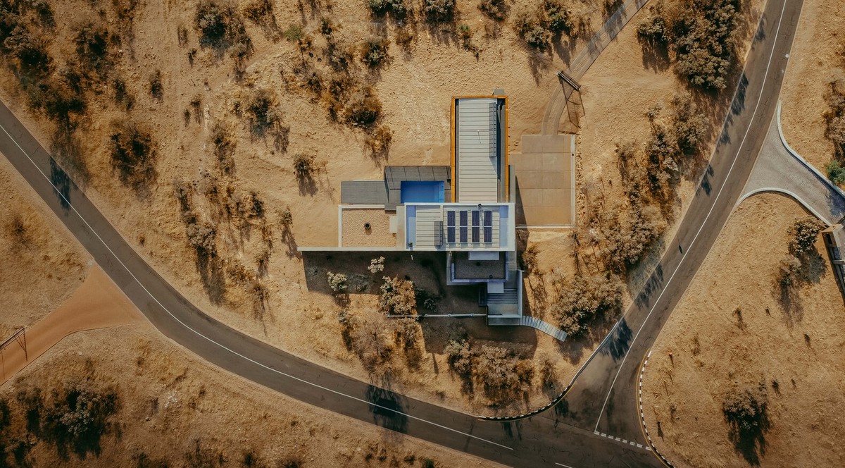 Современная трехуровневая резиденция в Намибии