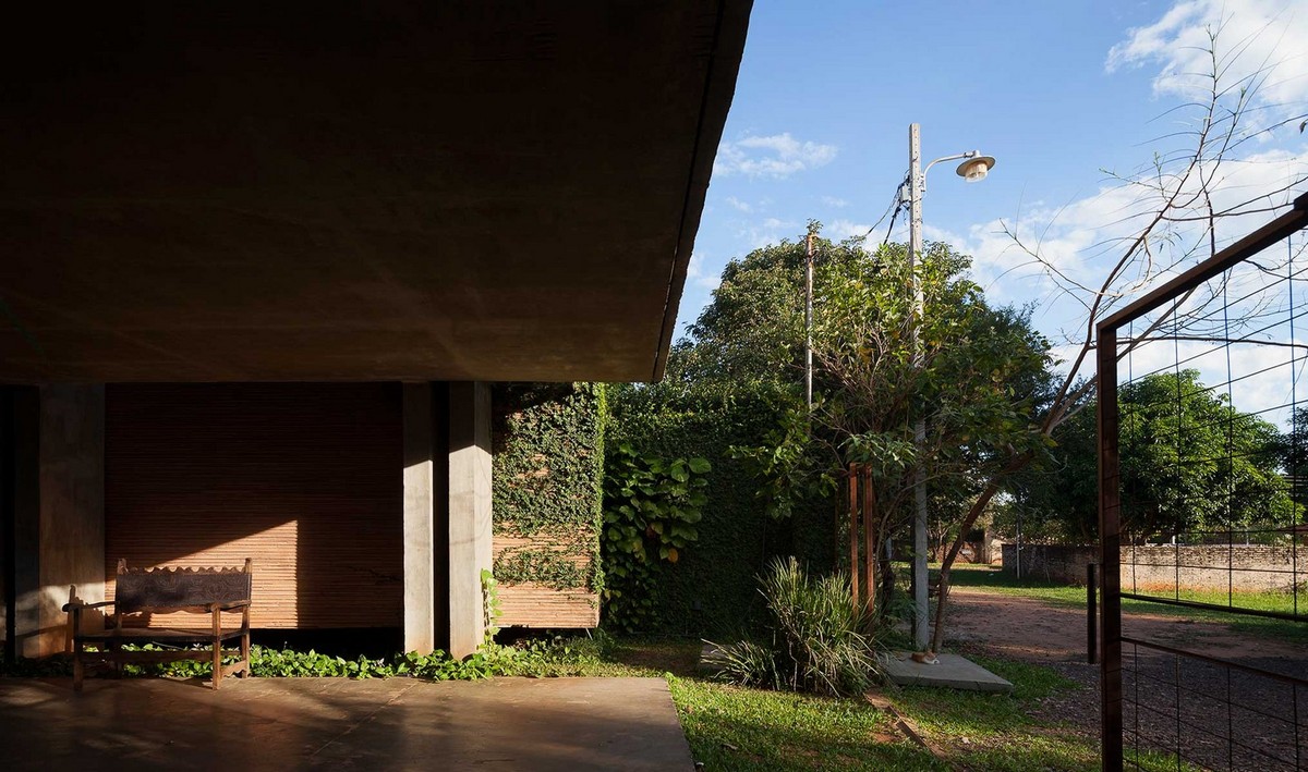 Фантастический дом в воздухе в Парагвае
