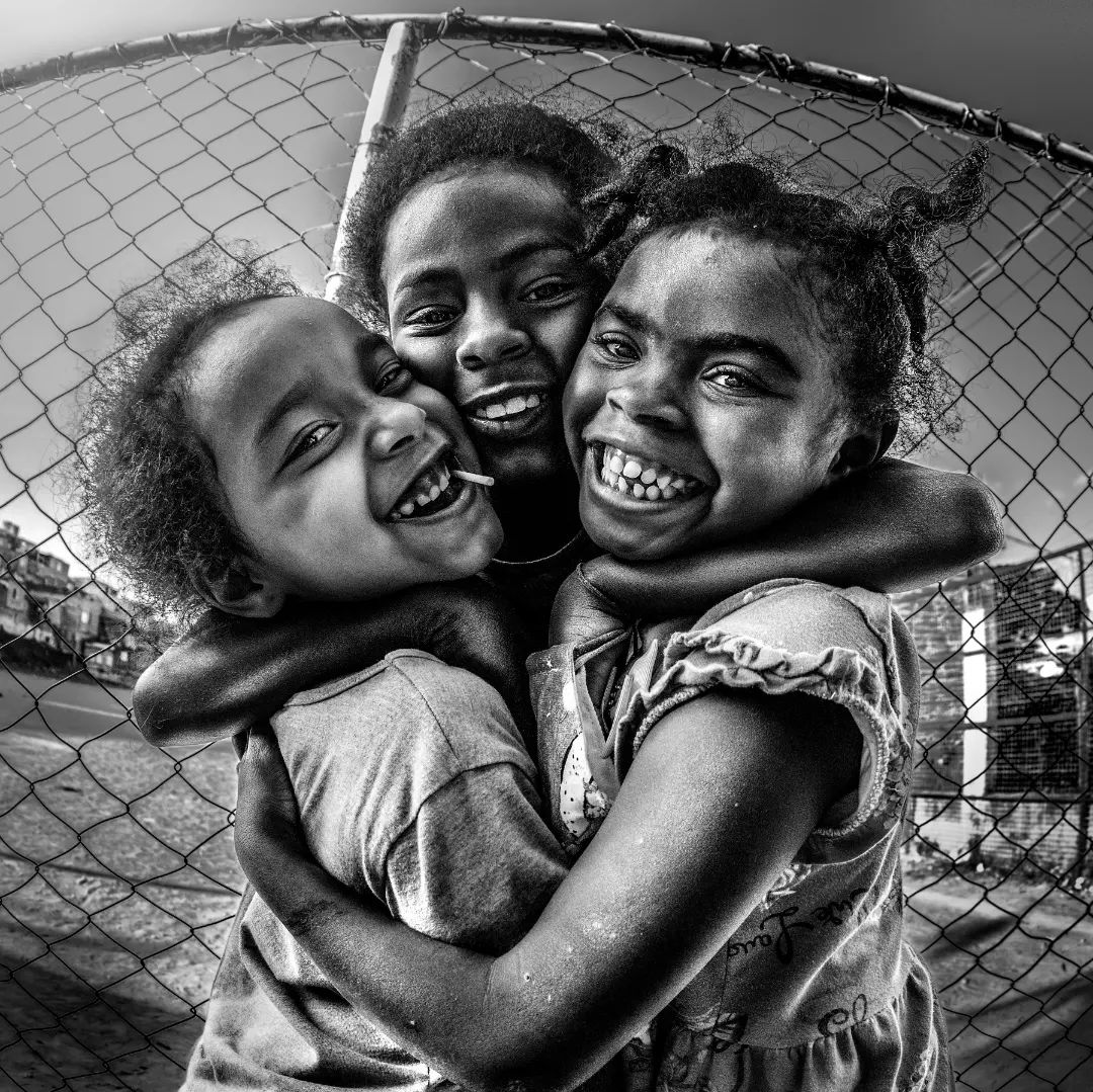 Впечатляющие портретные снимки от Джуниора Имигранте