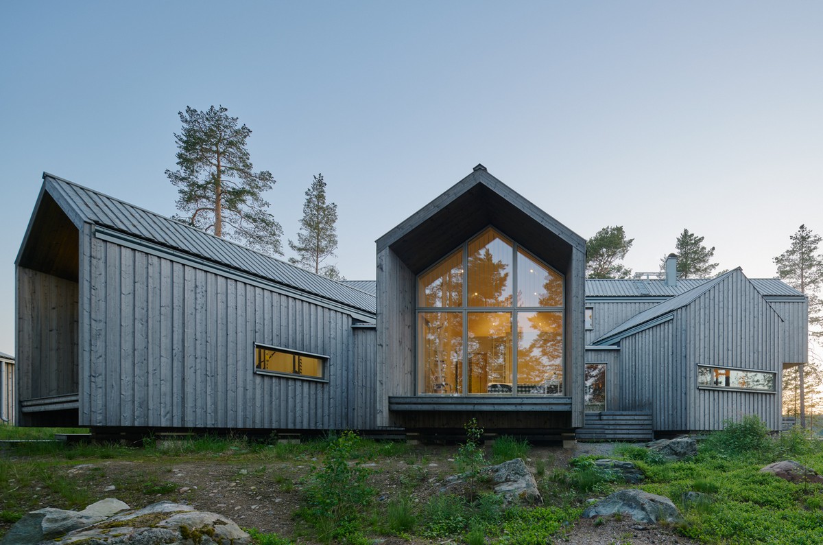 Лесной семейный дом на берегу озера в Швеции Картинки и фото