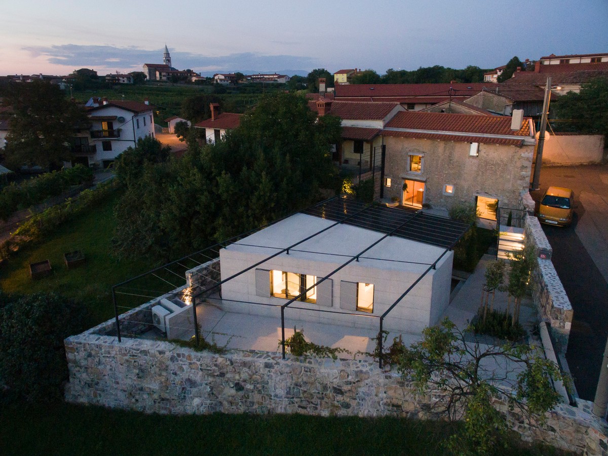 Реконструкция и дополнение для дома в Словении