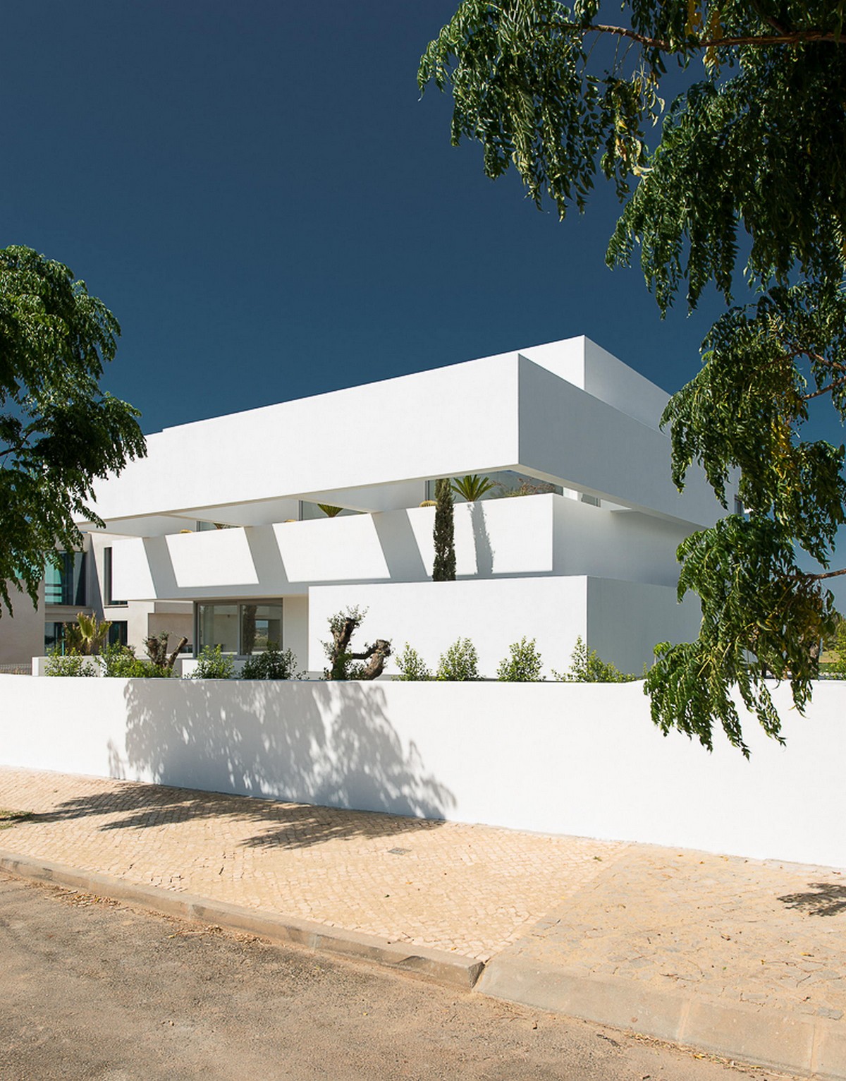 Дом с пятью террасами и садом в Португалии