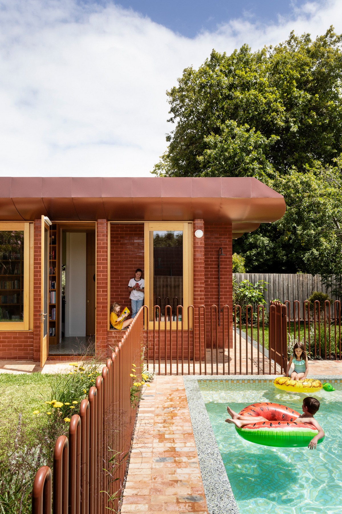 Реконструкция и расширение кирпичного дома в Австралии