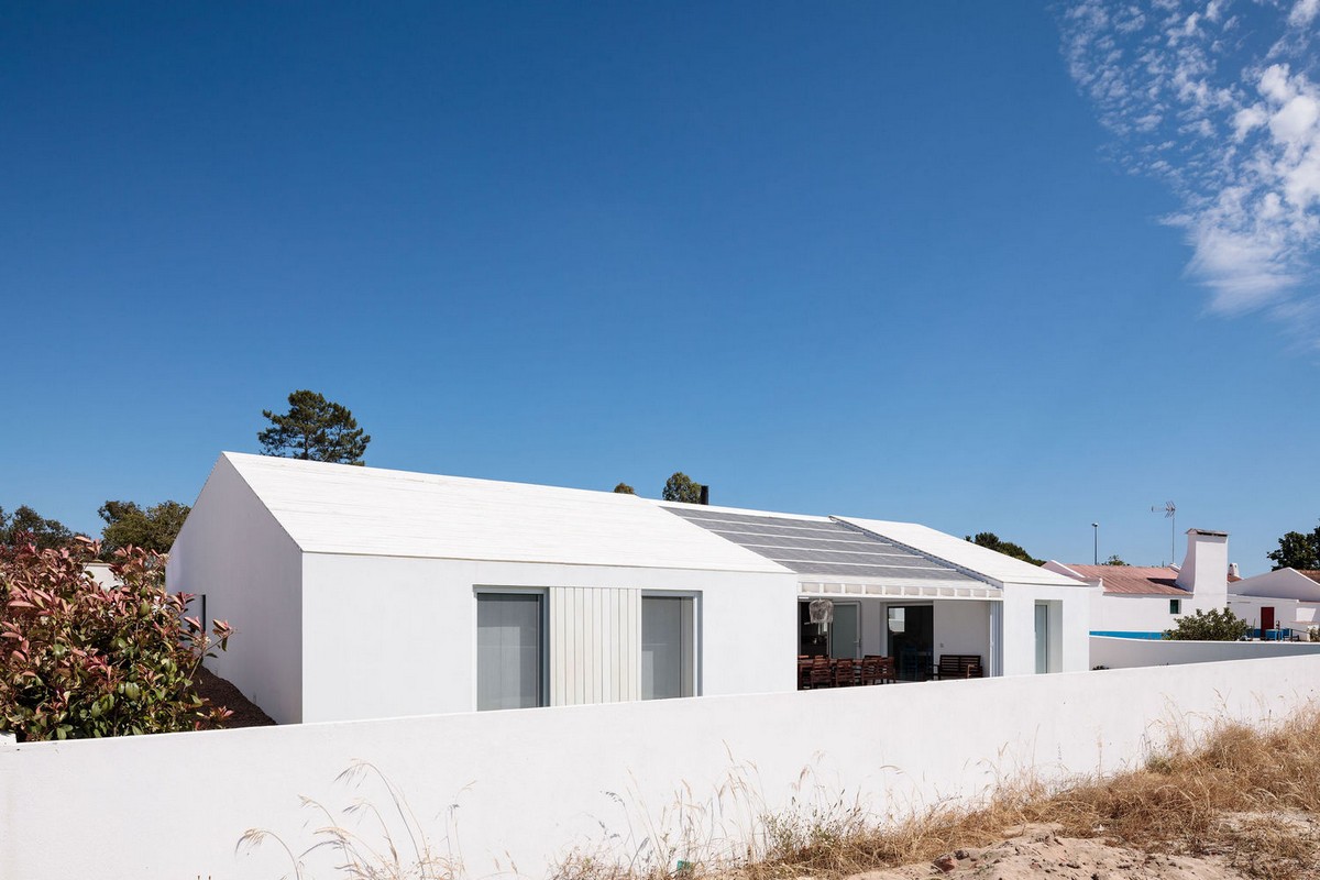 Необычный современный дом в Португалии