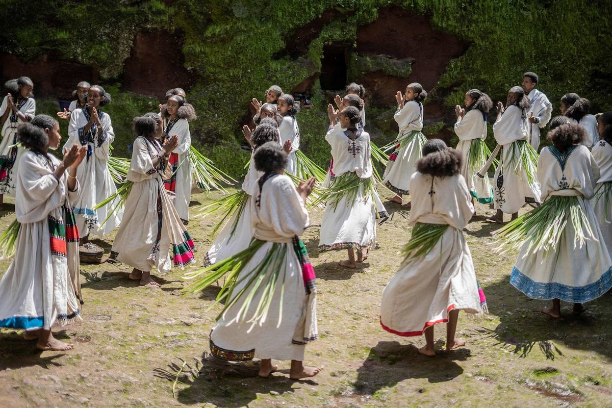 Фестиваль Ашенда в Эфиопии, также известный как День девочек