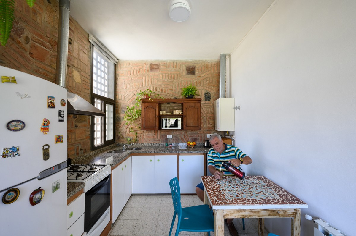 Пригородный дом для пожилой пары в Аргентине