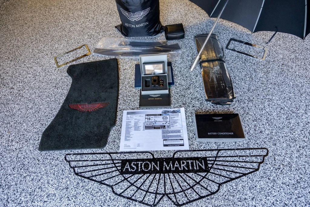 Произведение автомобильного искусства — Aston Martin Vanquish Zagato Coupe