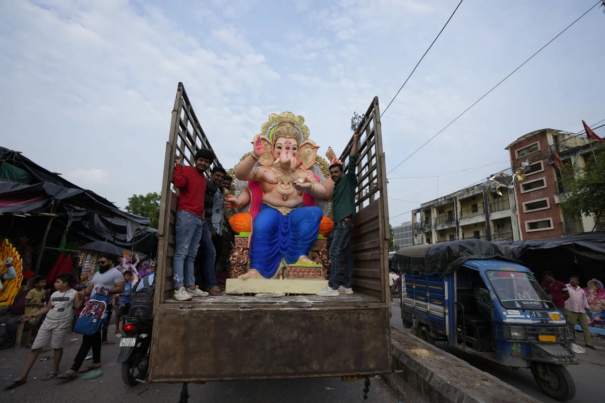 Фестиваль бога-слона Ганеши в Индии