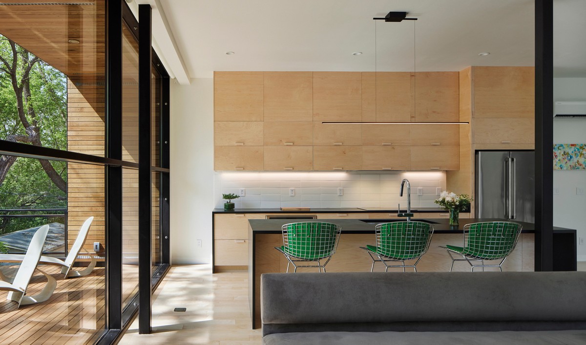 Частная резиденция на узком участке в США Частная резиденция на узком участке в США Картинки и фото