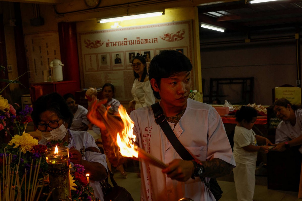 Вегетарианский фестиваль на Пхукете в Таиланде