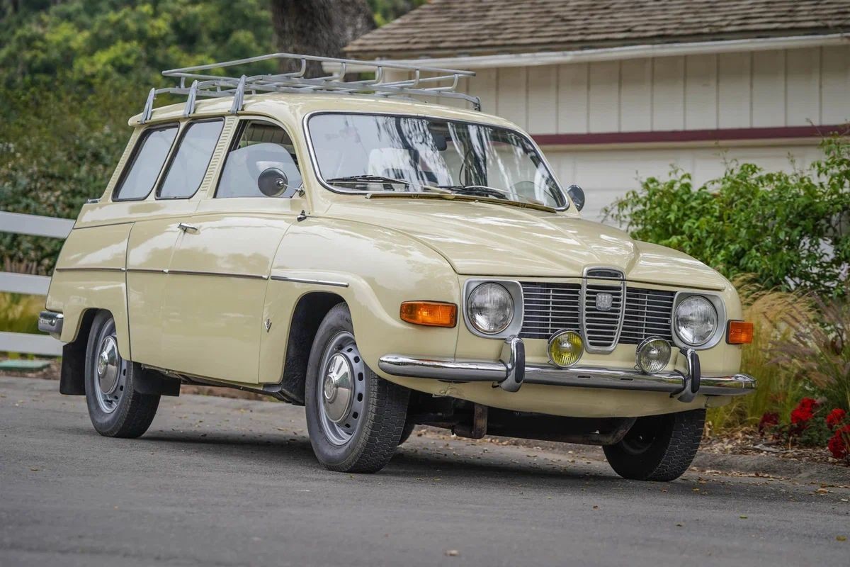 Бессмысленный и причудливый тюнинг Saab 95 Wagon Big Block V8 Авто/Мото